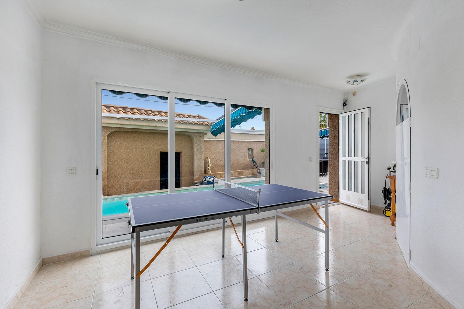 Kitchen in villa for sale in Torrevieja
