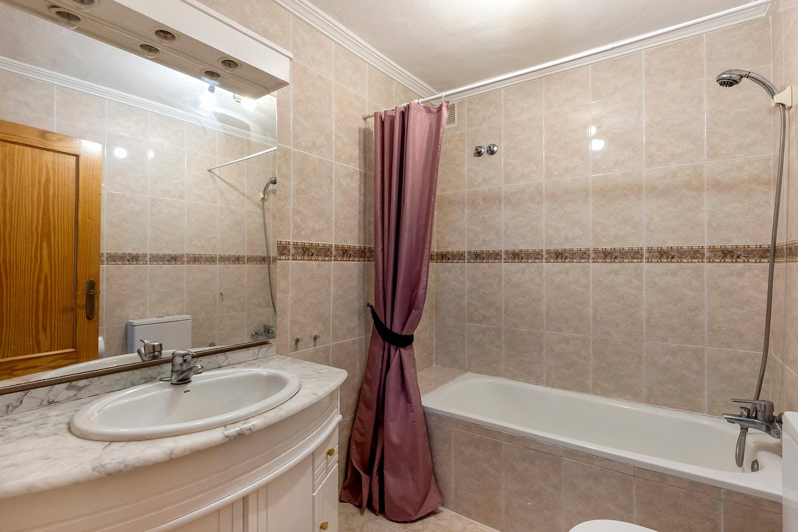 Garden in villa for sale in Torrevieja