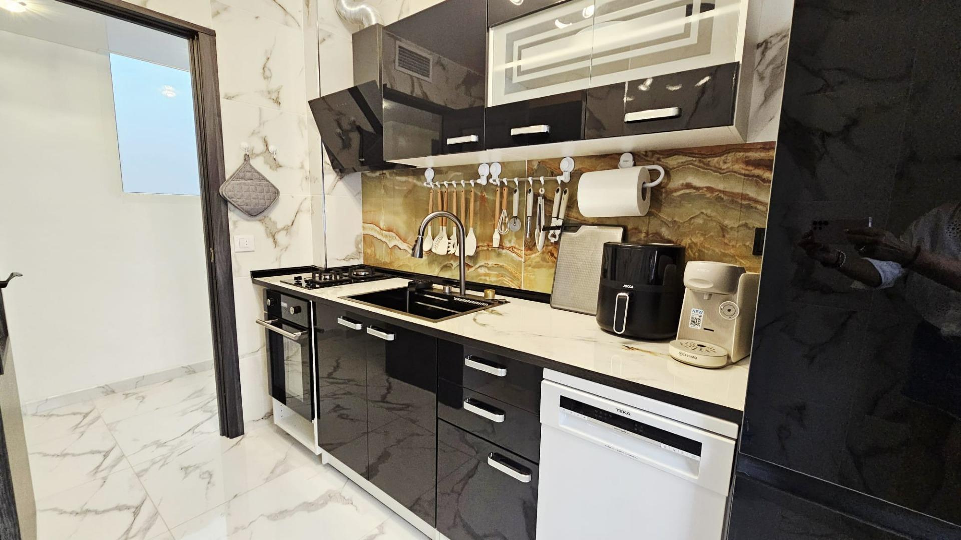 Kitchen in apartment for sale in Torrevieja