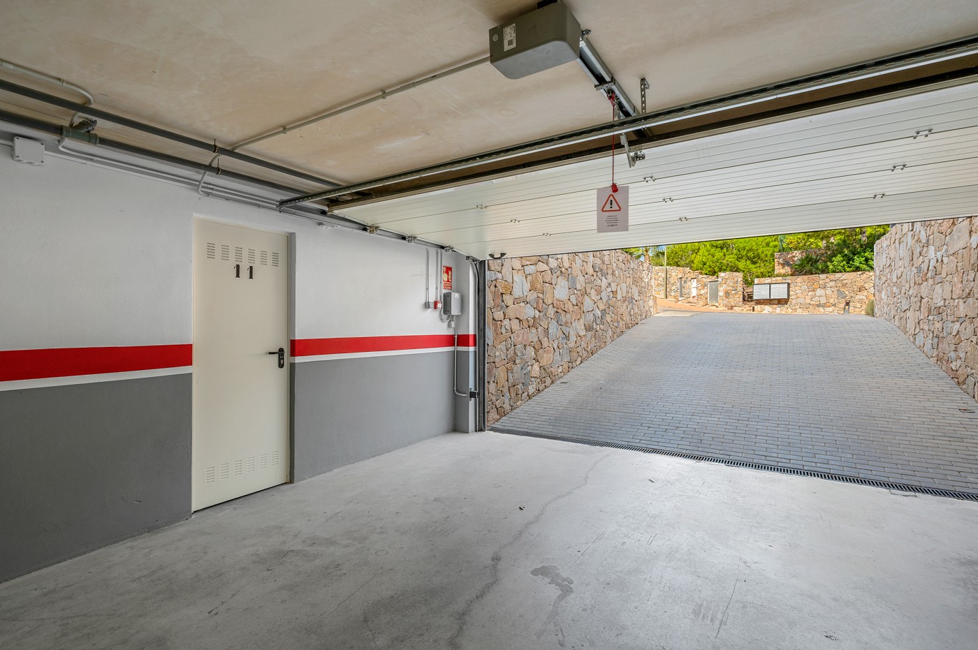 Master bedroom in apartment for sale in Orihuela