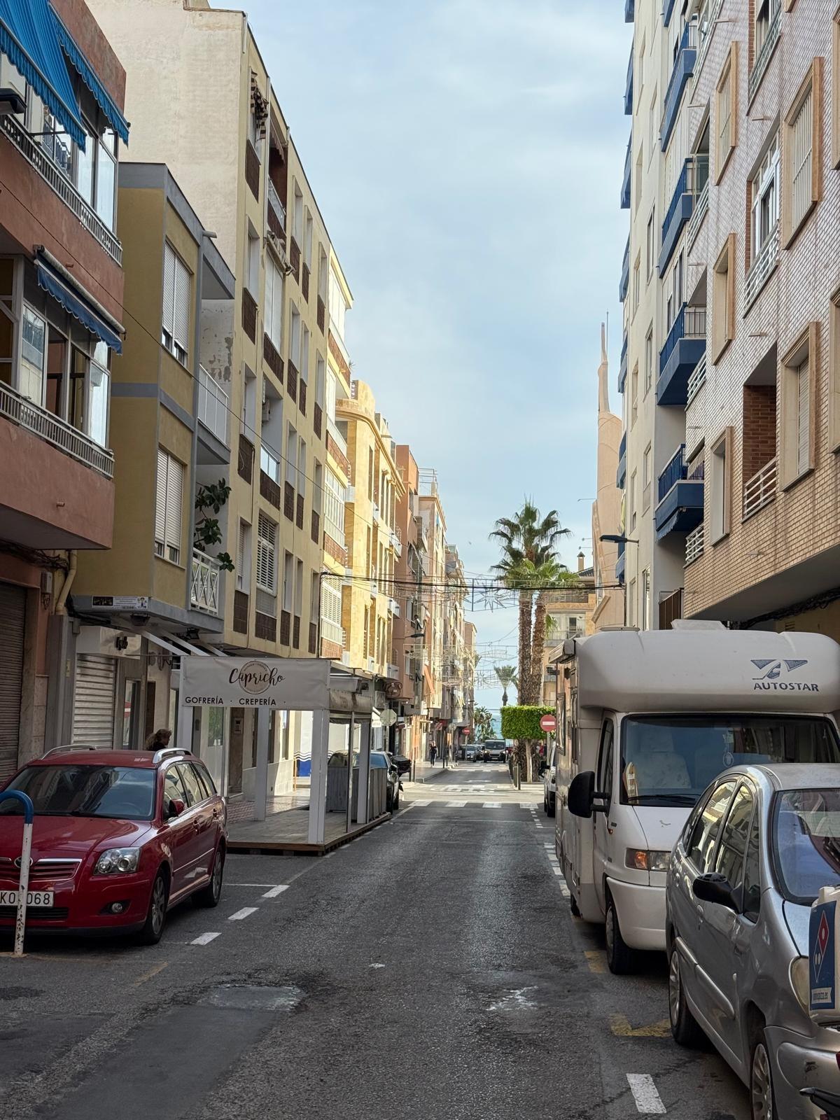 Terrace in apartment for sale in Torrevieja