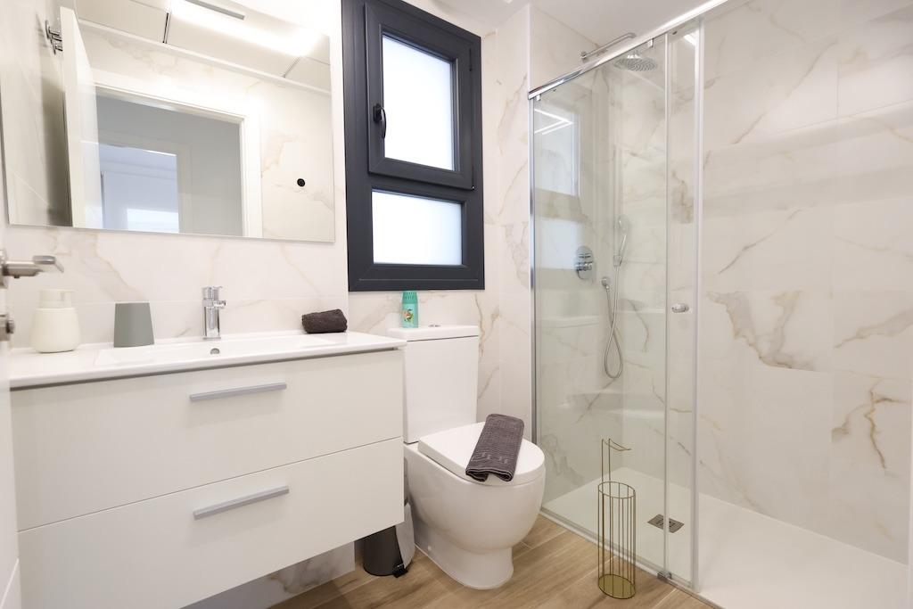 Bathroom in apartment for sale in Orihuela Costa