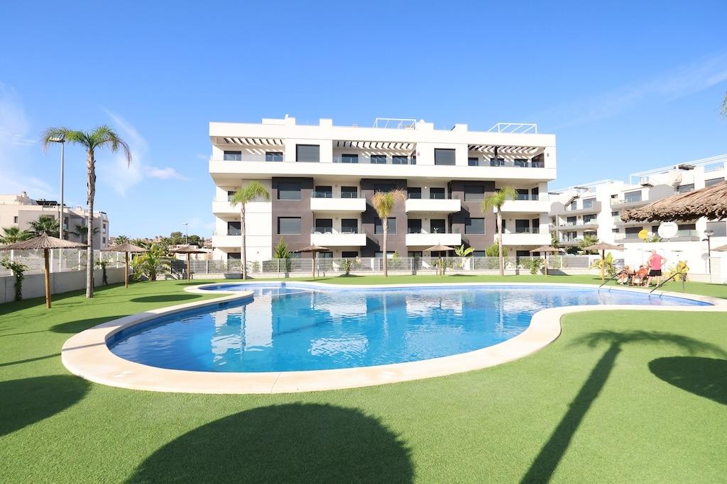 Modern & Move-In Ready Apartment in Villamartin – Costa Blanca South