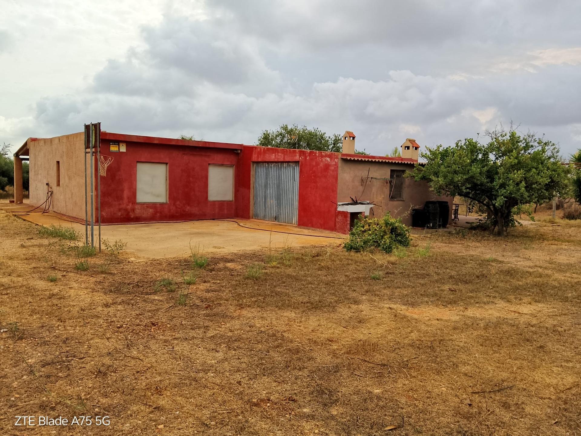 Terrace in finca for sale in Cartagena