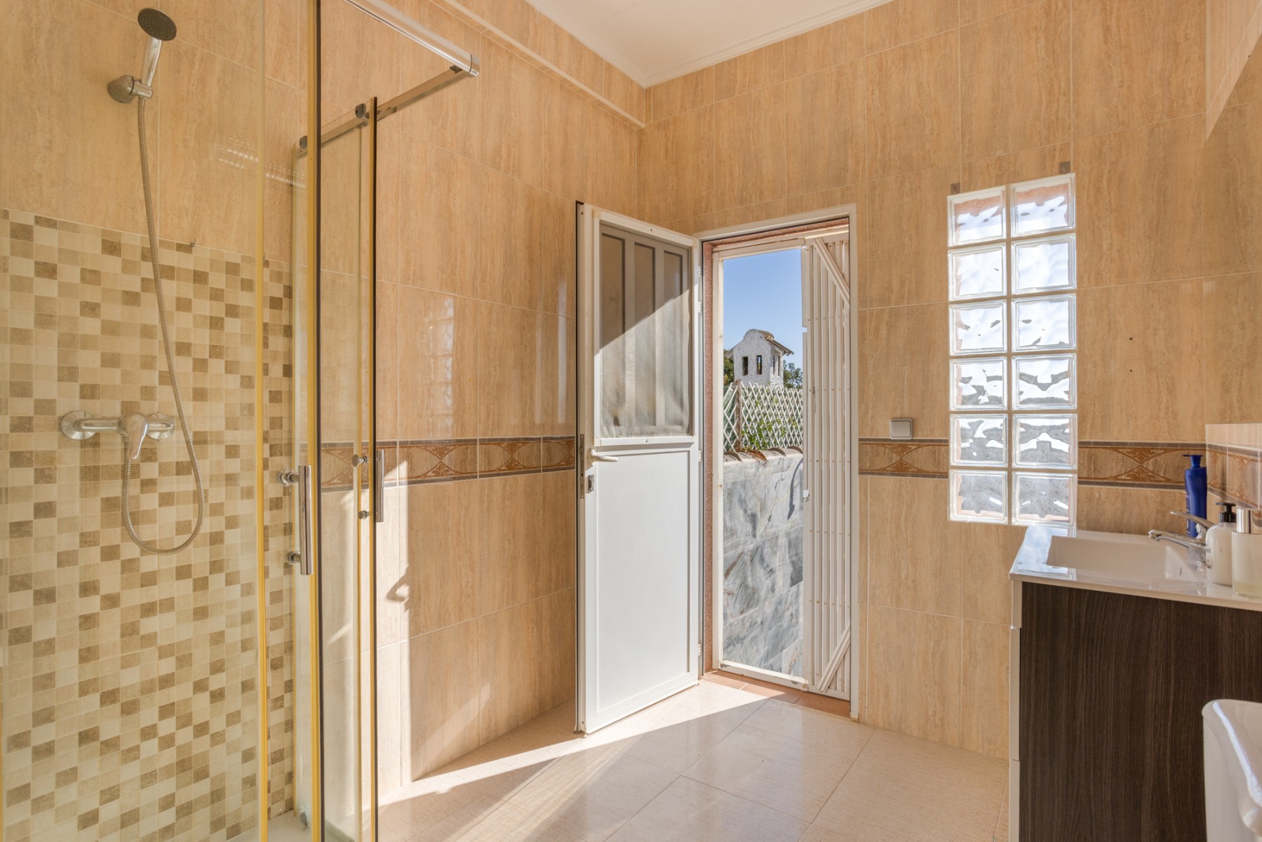 Exterior view in villa for sale in Torrevieja