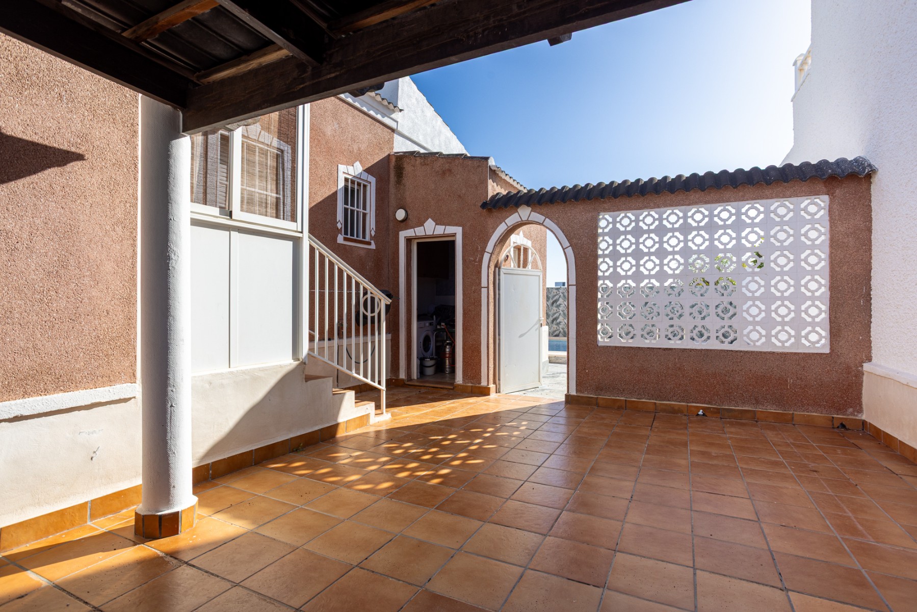 Garden in villa for sale in Torrevieja