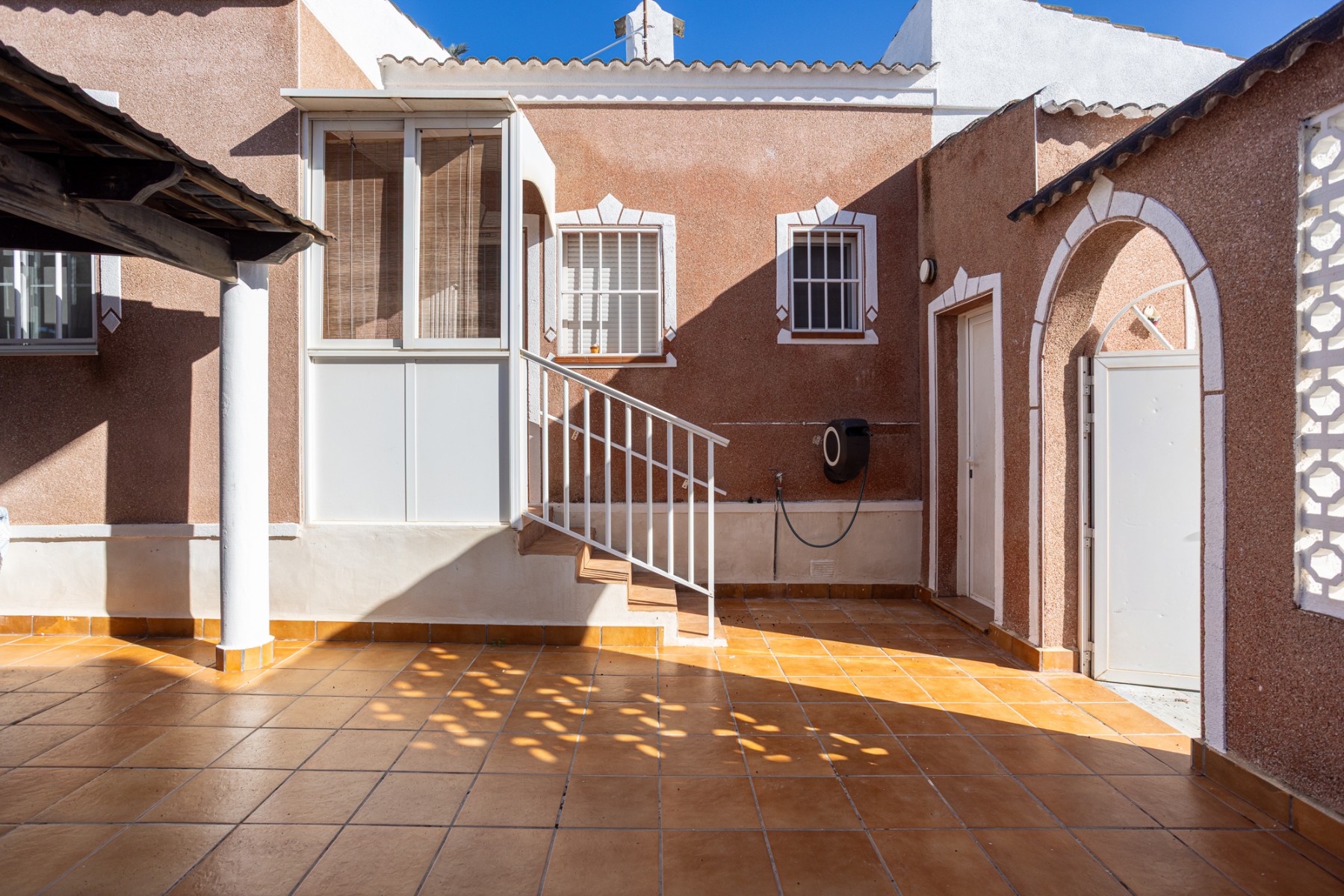 Dining area in villa for sale in Torrevieja