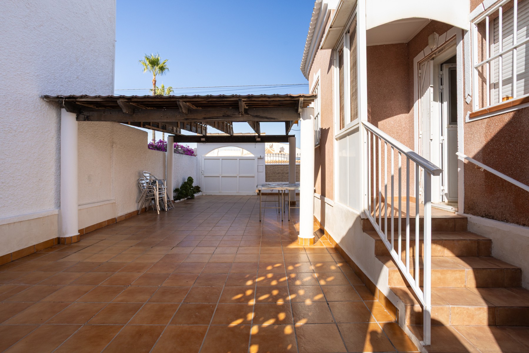 Bedroom in villa for sale in Torrevieja