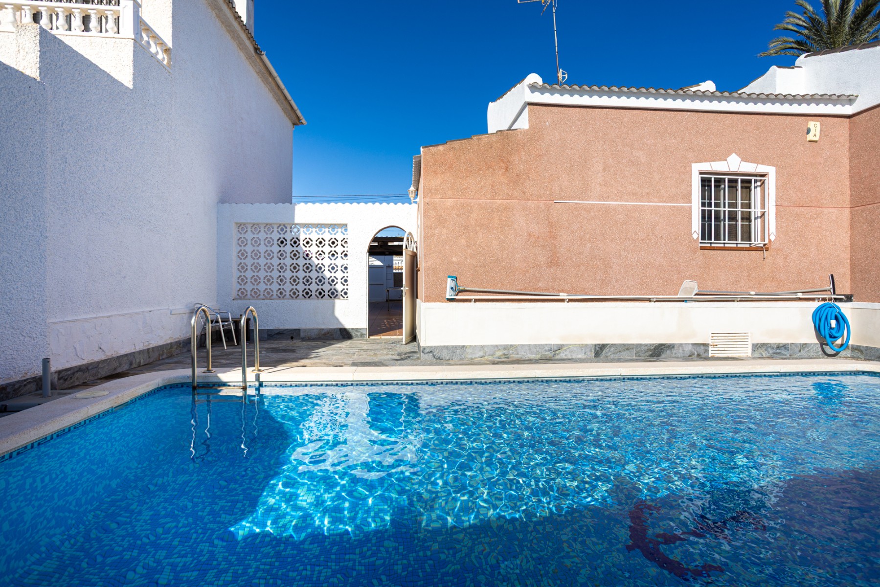 Garden in villa for sale in Torrevieja