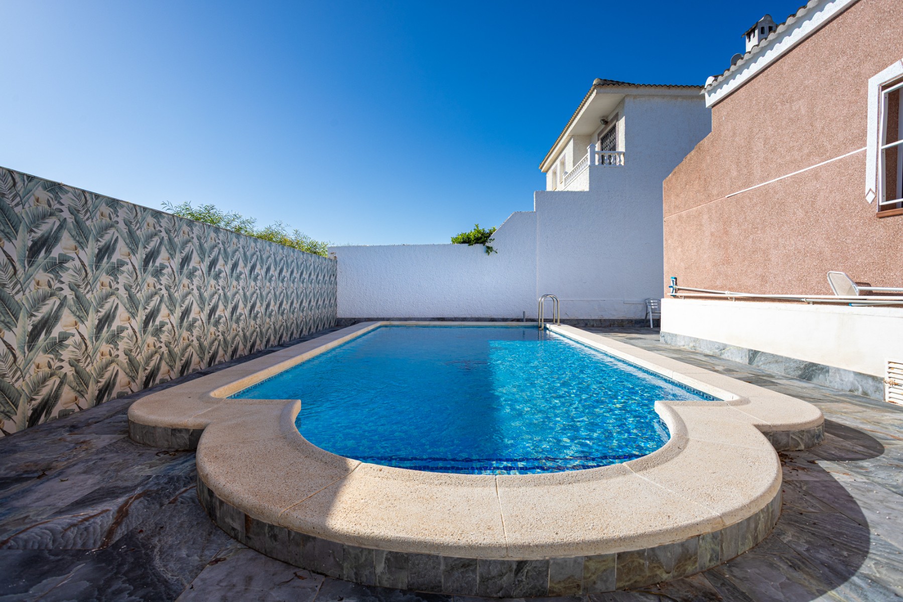 Exterior view in villa for sale in Torrevieja