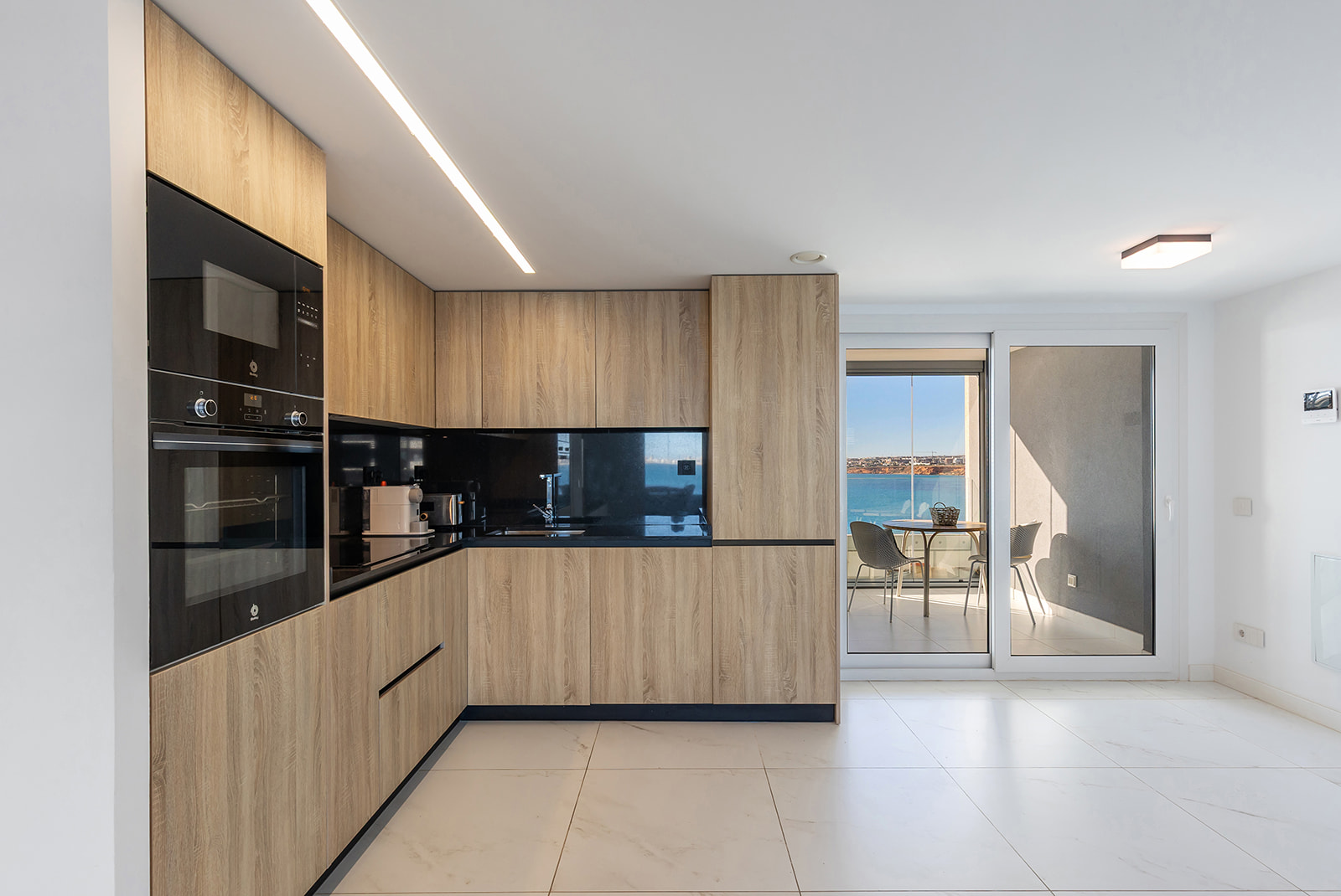 Terrace in apartment for sale in Torrevieja