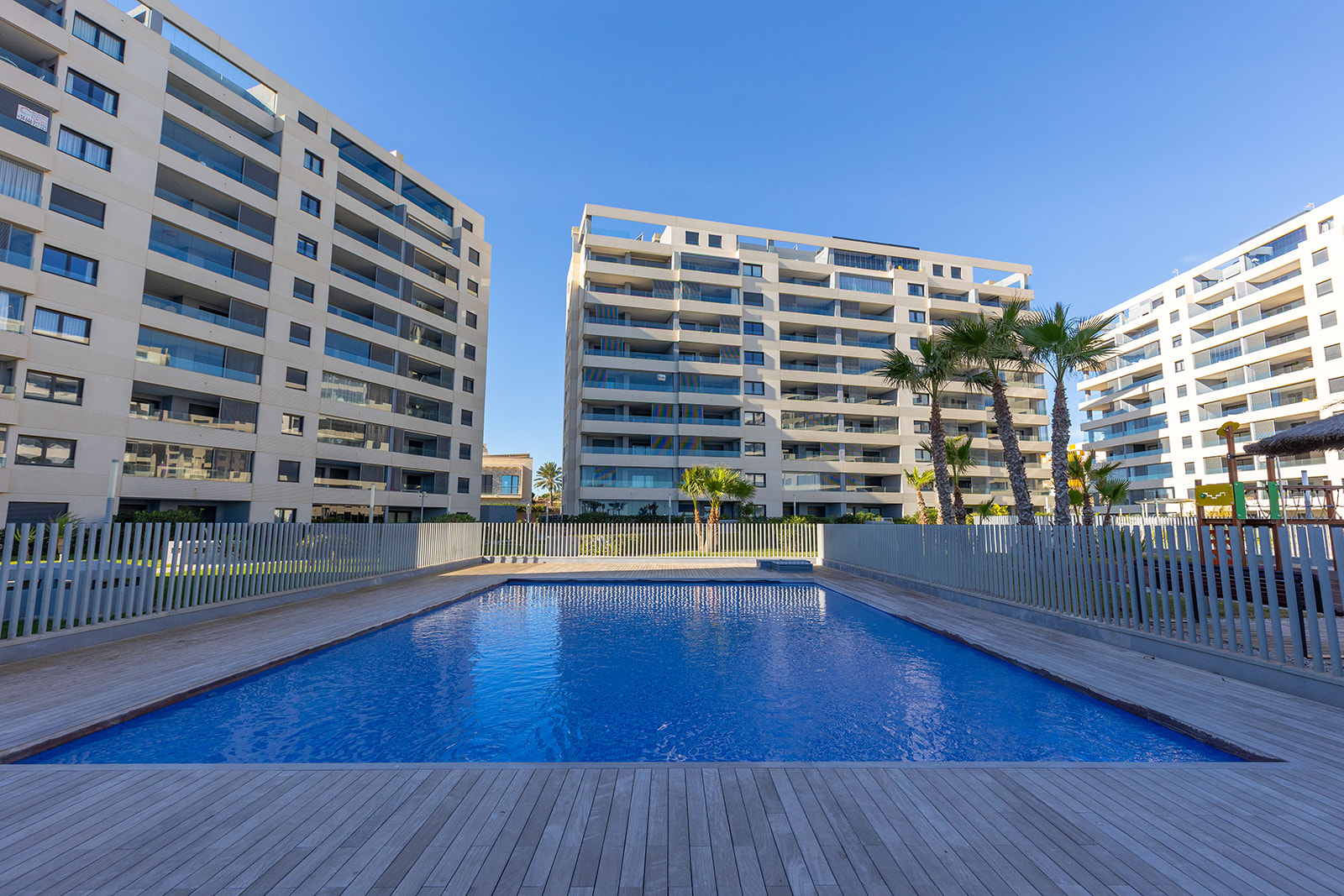 Terrace in apartment for sale in Torrevieja