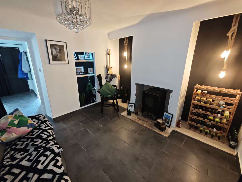 Character-Filled Townhouse with Casita, Courtyard & Mountain Views – Walking Distance to PinosoIf yo