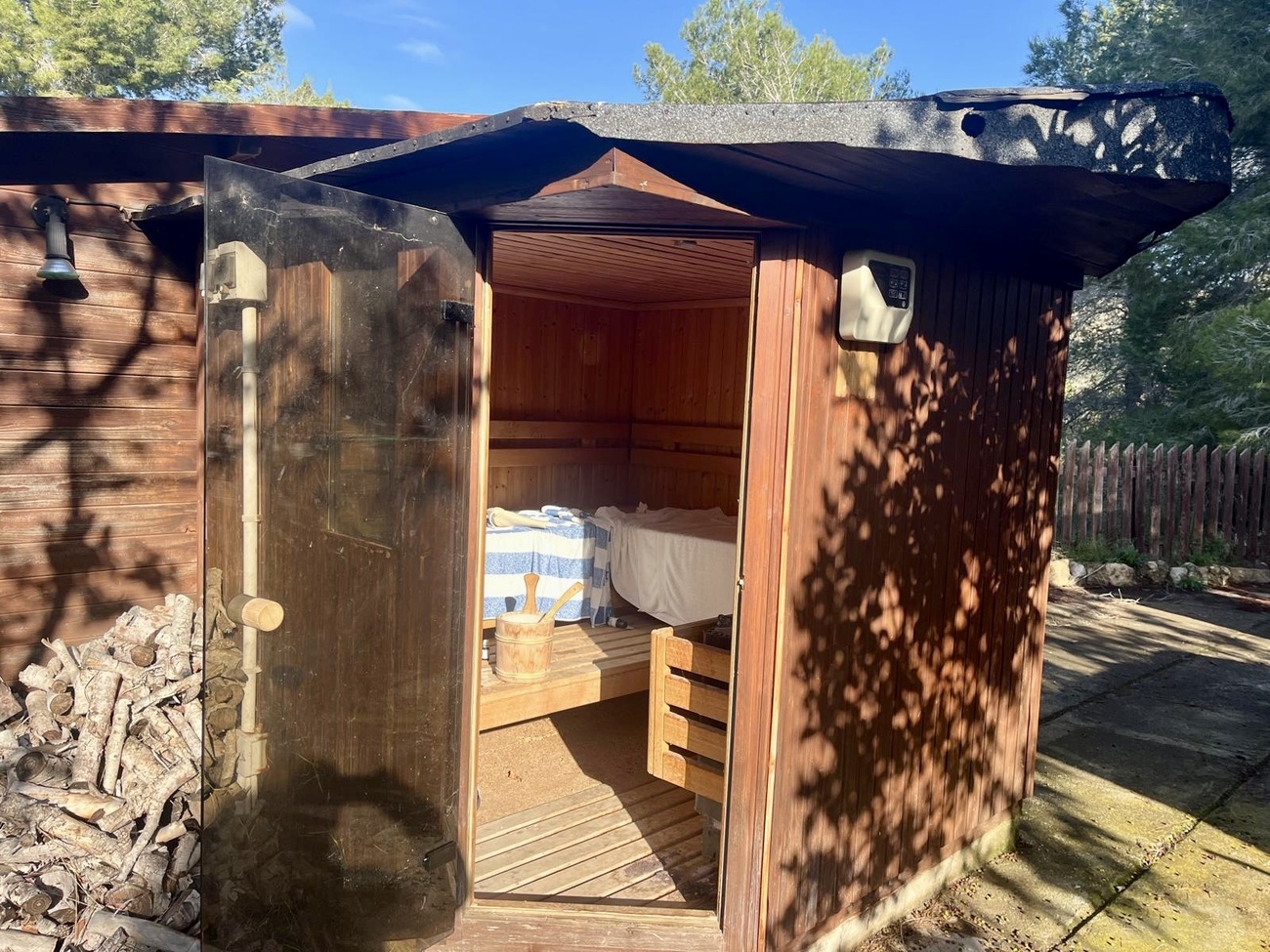 Garden in finca for sale in Gea Y Truyols