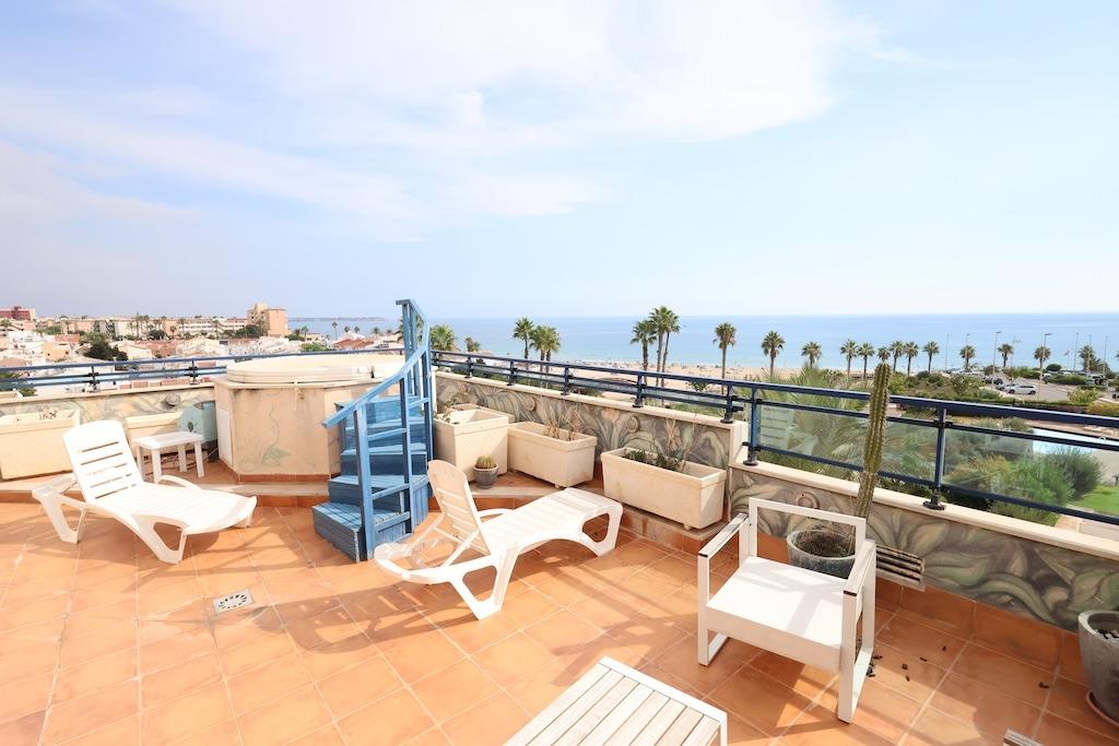 Kitchen in penthouse for sale in Pilar de La Horadada