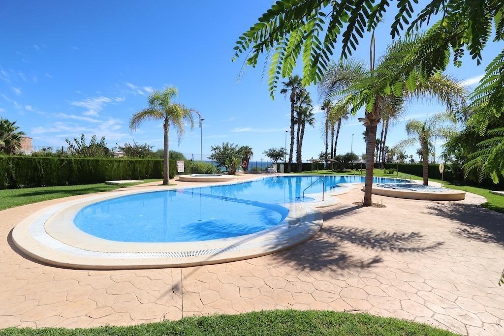 Dining area in penthouse for sale in Pilar de La Horadada
