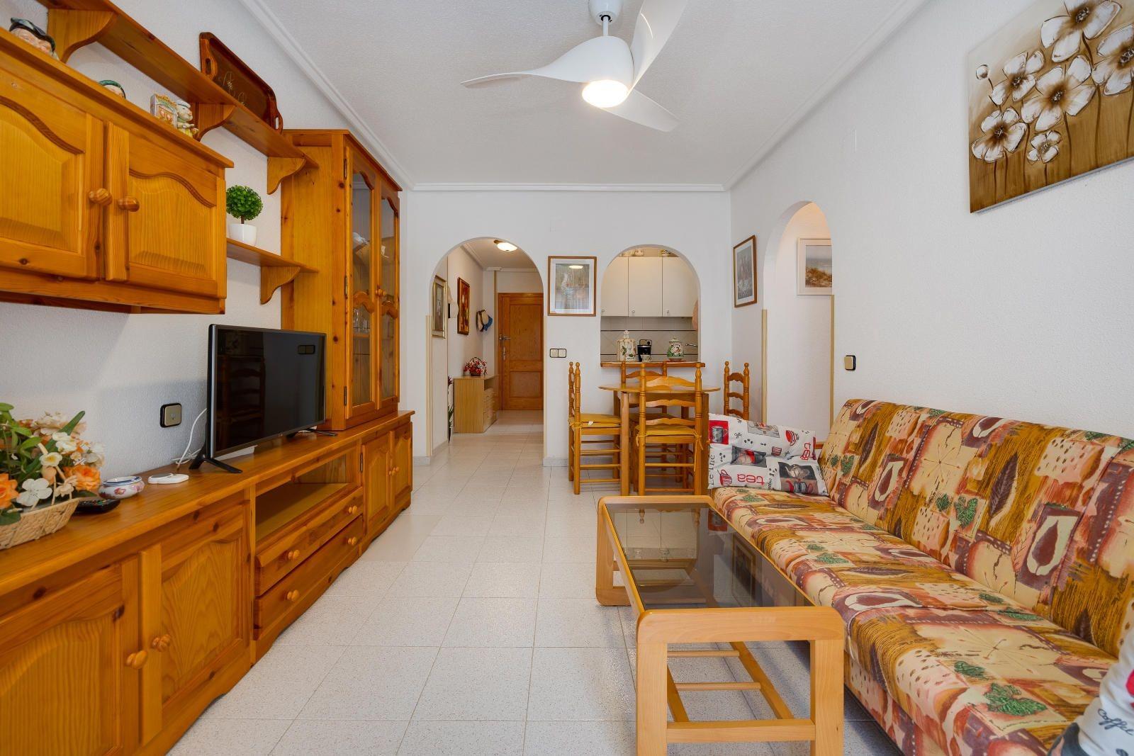 Master bedroom in apartment for sale in Torrevieja
