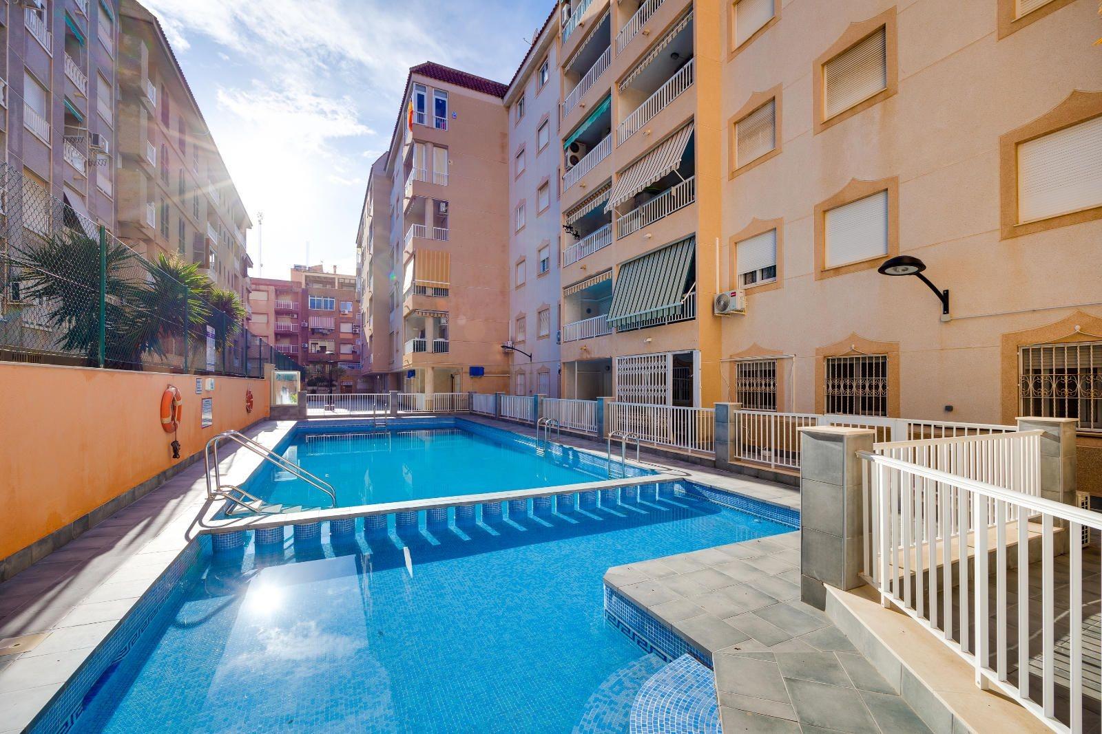 Kitchen in apartment for sale in Torrevieja