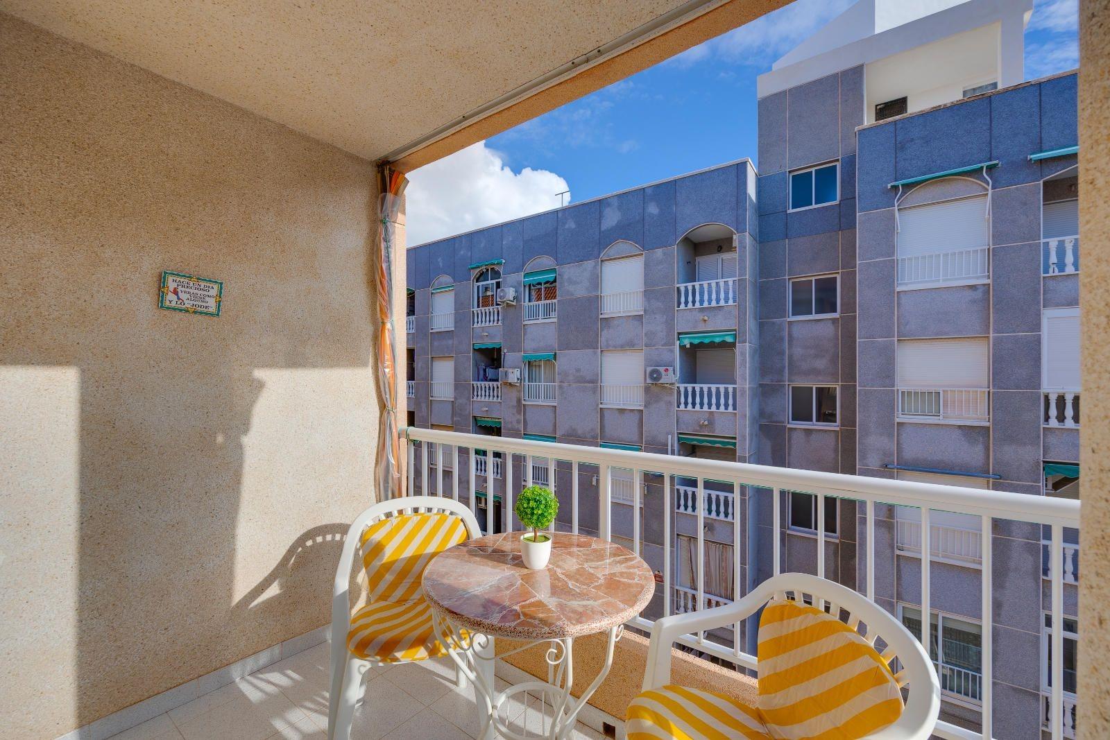 Master bedroom in apartment for sale in Torrevieja