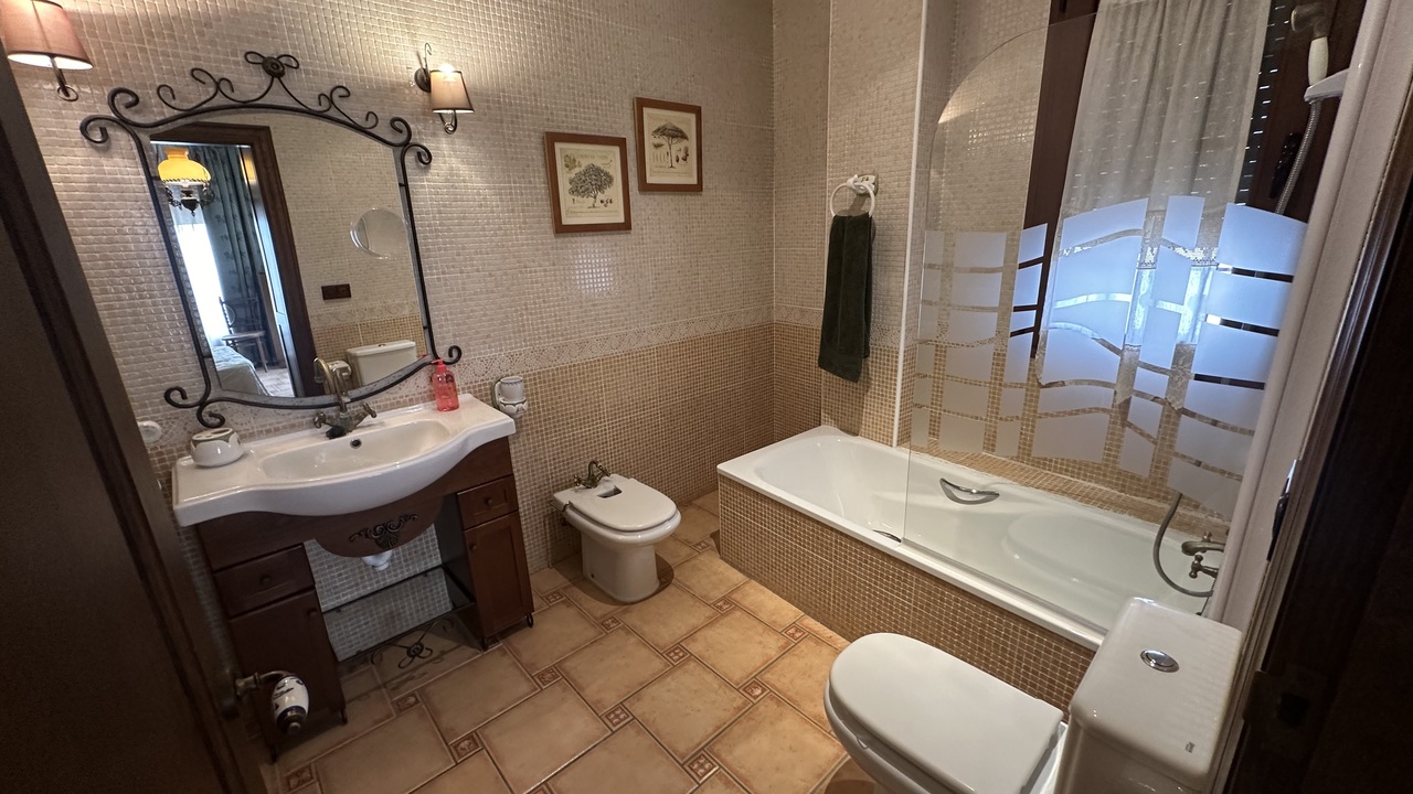Dining area in villa for sale in San Miguel de Salinas