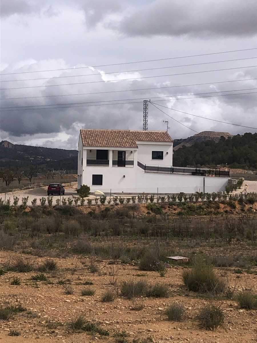 Pool area in villa for sale in Pinoso