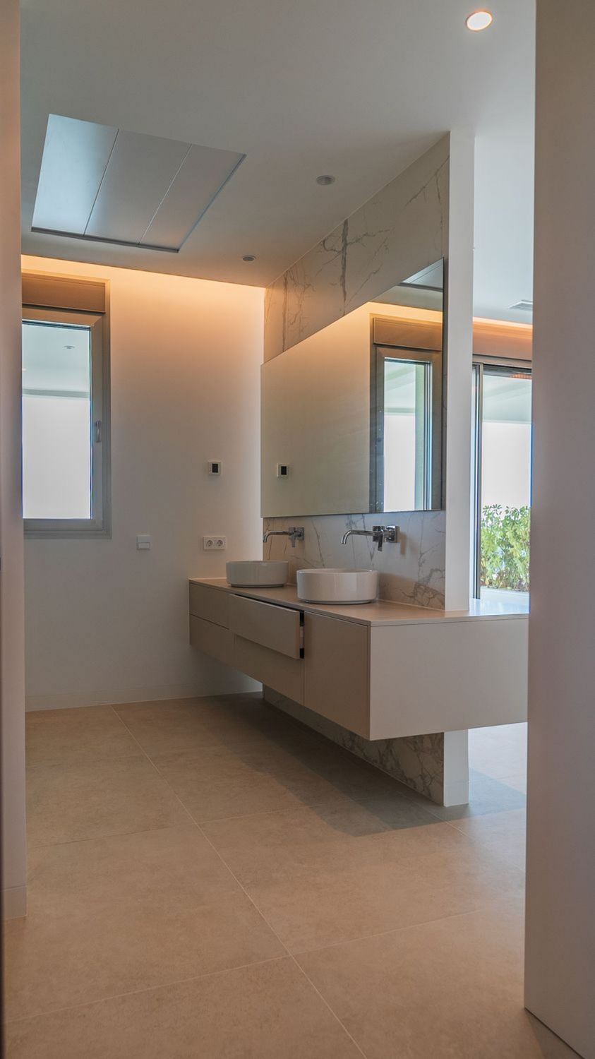 Master bedroom in apartment for sale in Orihuela