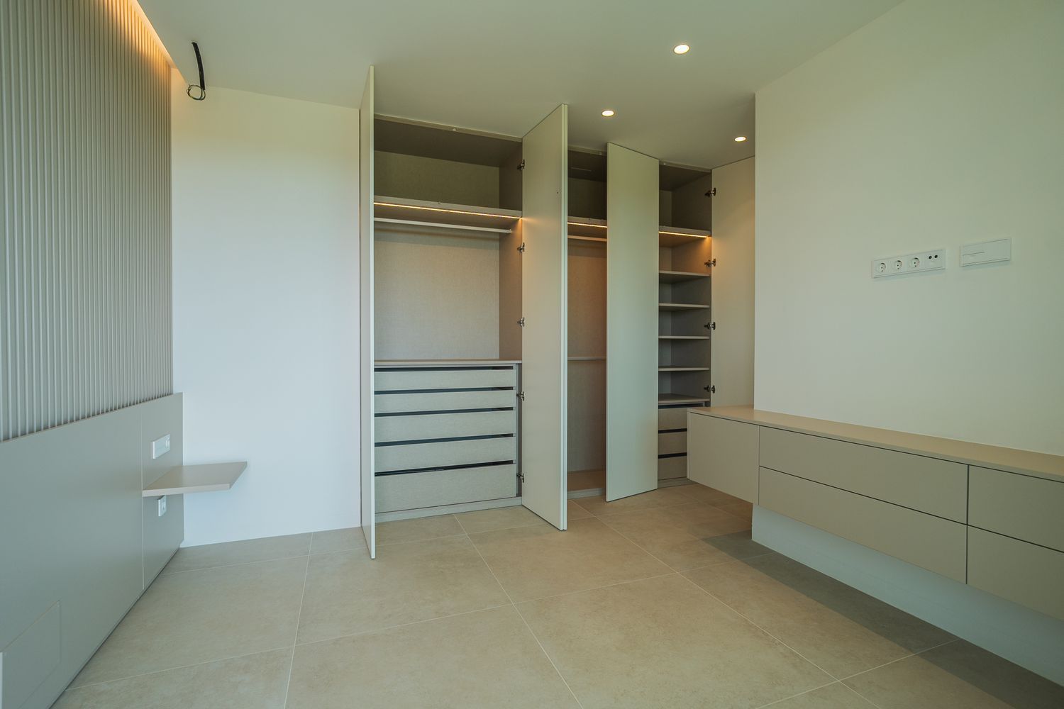 Bathroom in apartment for sale in Orihuela