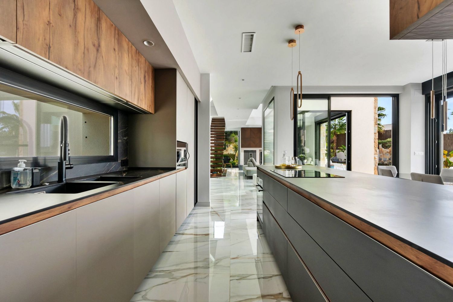 Living room in villa for sale in Orihuela