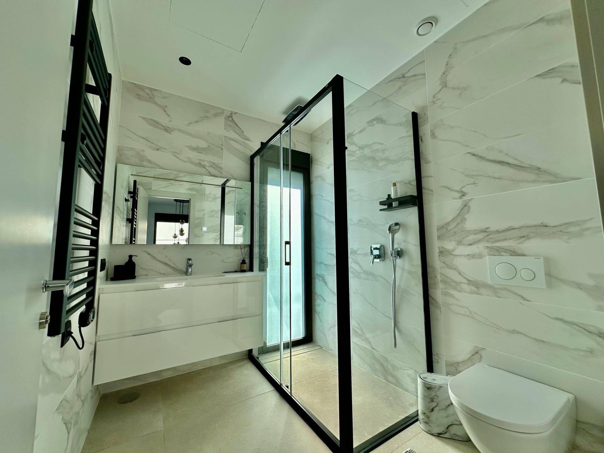 Bathroom in villa for sale in Orihuela