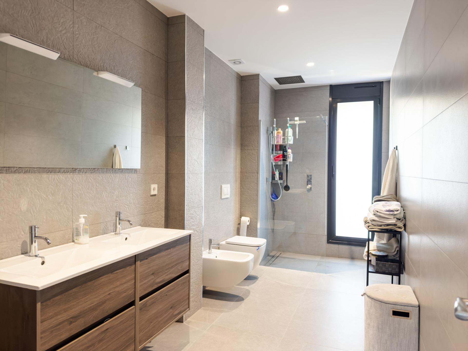 Terrace in villa for sale in Orihuela