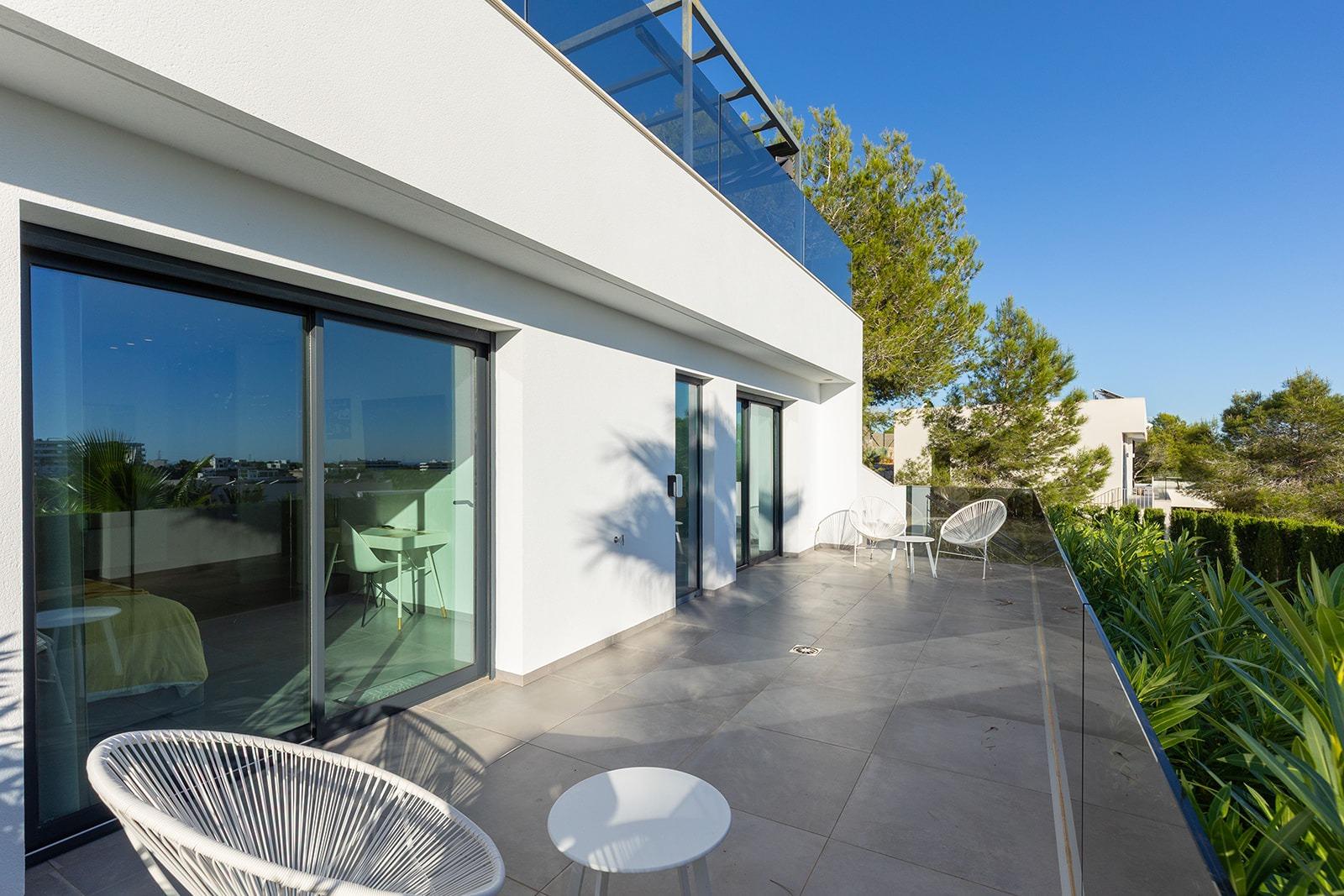 Garden in villa for sale in Orihuela