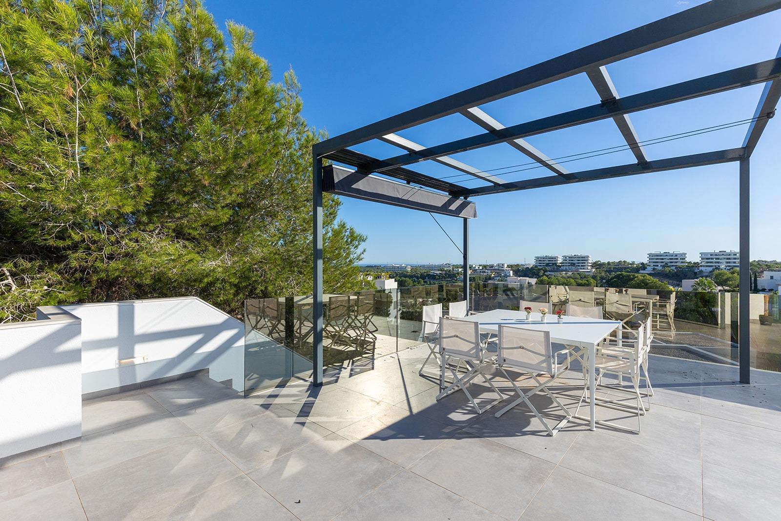 Terrace in villa for sale in Orihuela
