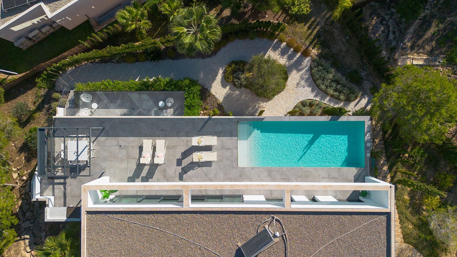 Luxury 4-Bedroom Villa with Golf Views in Las Colinas Golf & Country Club This spectacular modern vi