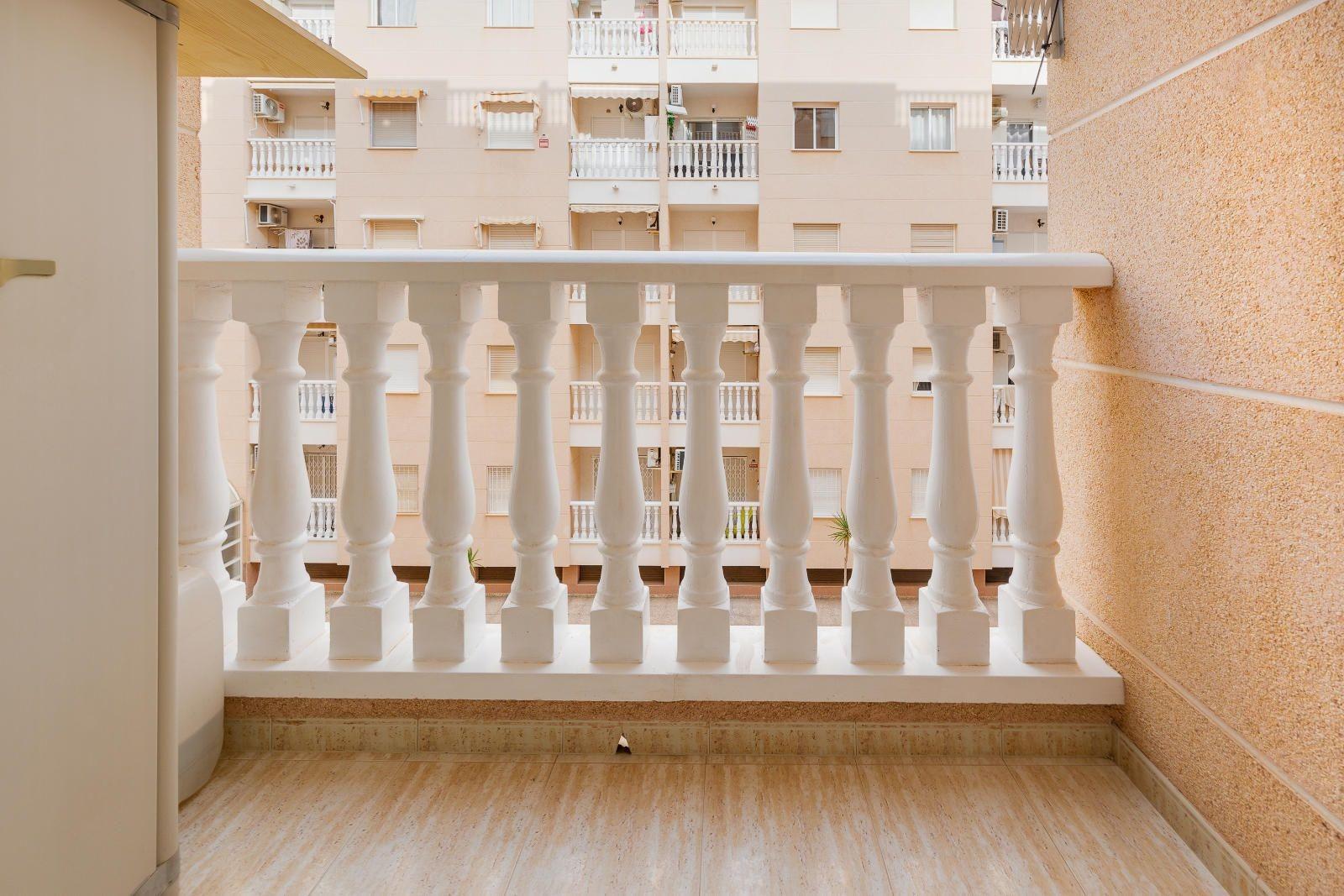 Kitchen in apartment for sale in Torrevieja