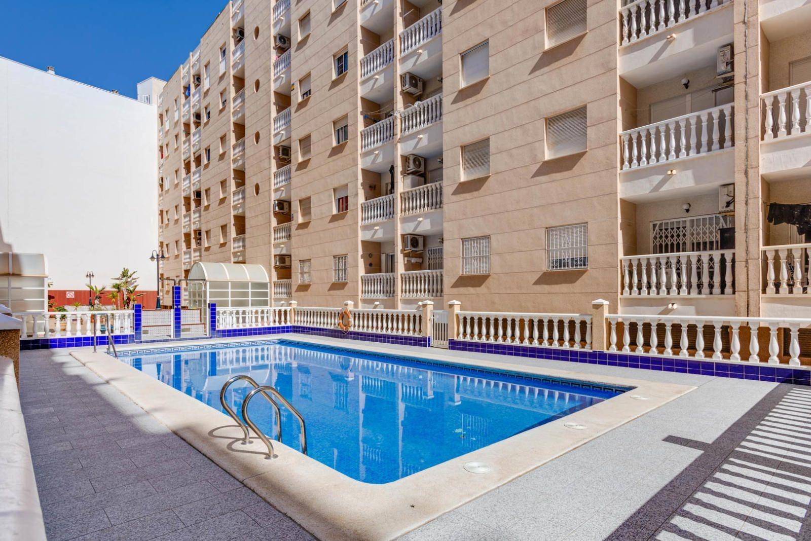 Kitchen in apartment for sale in Torrevieja