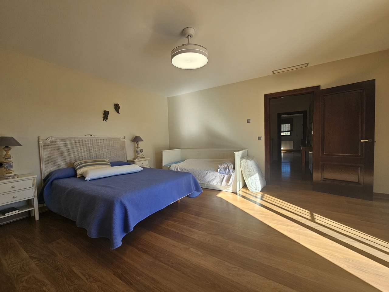 Bathroom in villa for sale in La Manga Club
