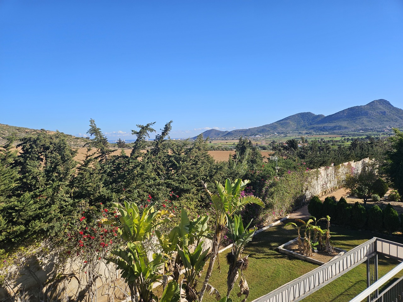 Pool area in villa for sale in La Manga Club