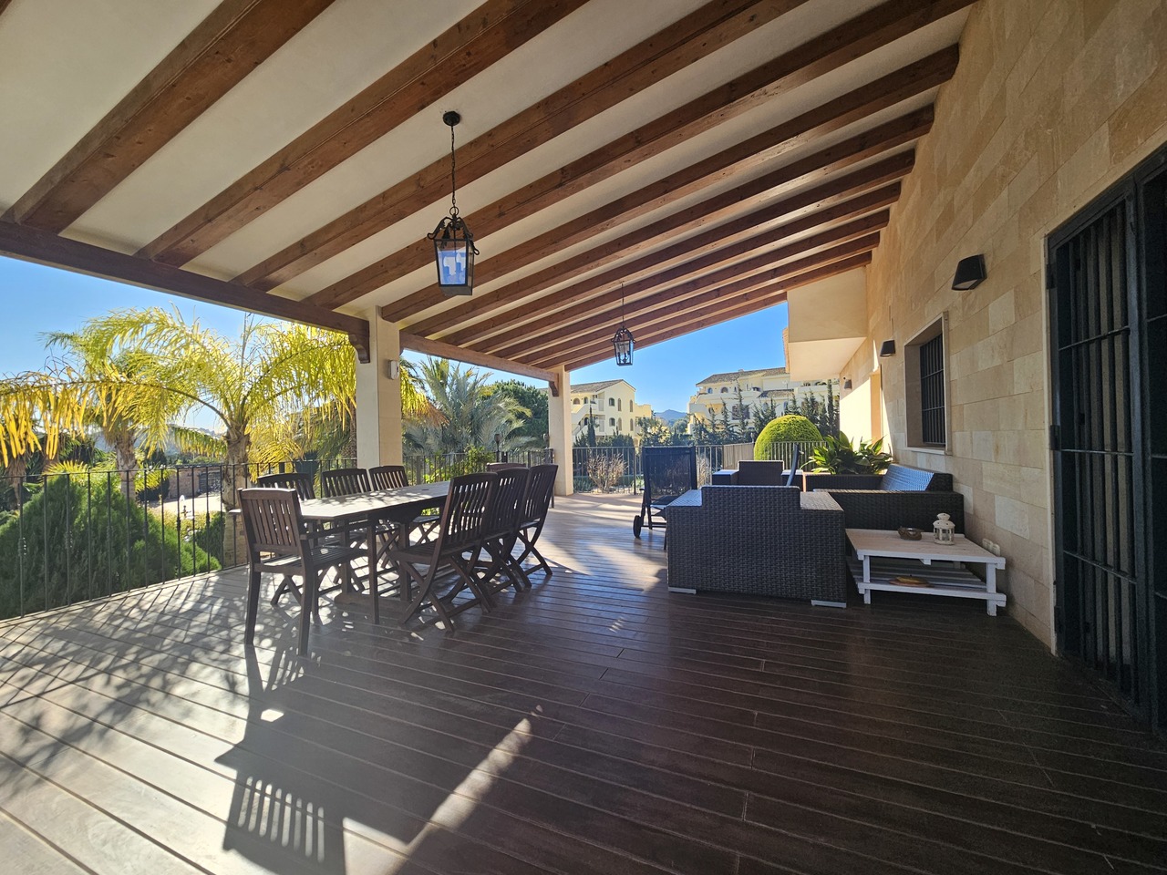 Garden in villa for sale in La Manga Club