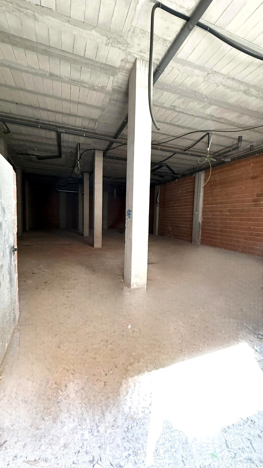 Pool area in commercial for sale in Torrevieja