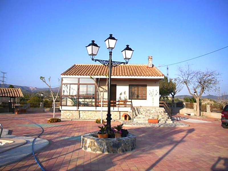 Garden in villa for sale in Abanilla