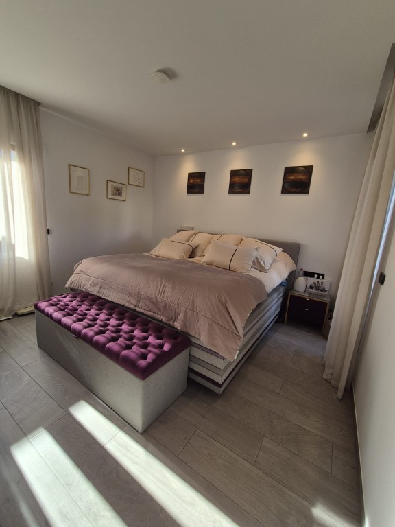 Garden in villa for sale in La Finca Golf Resort