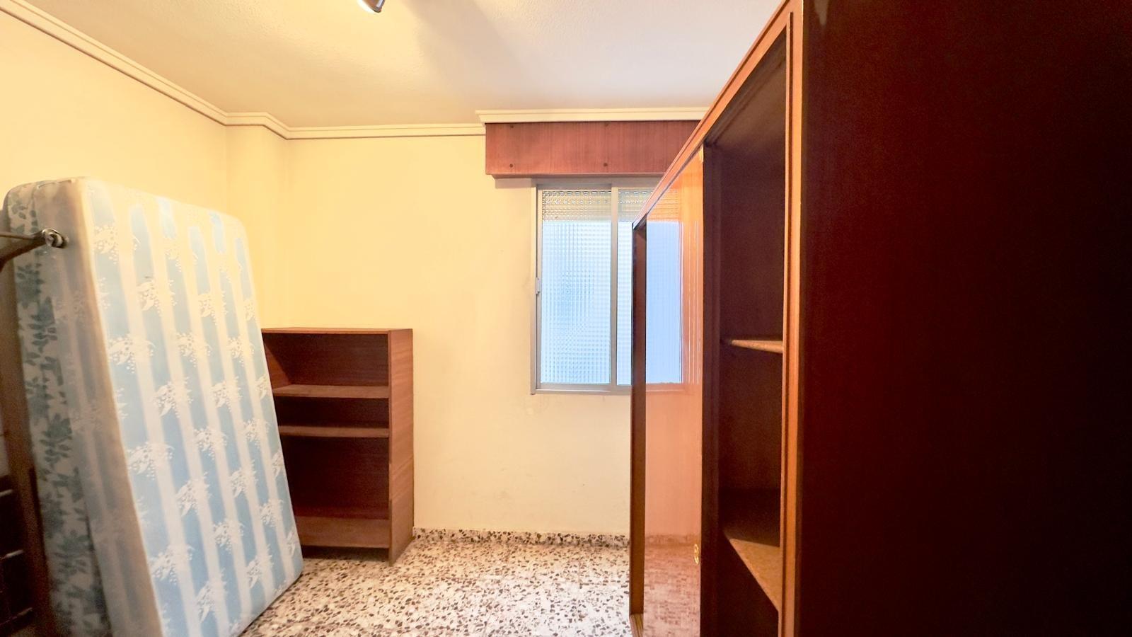 Kitchen in apartment for sale in Torrevieja