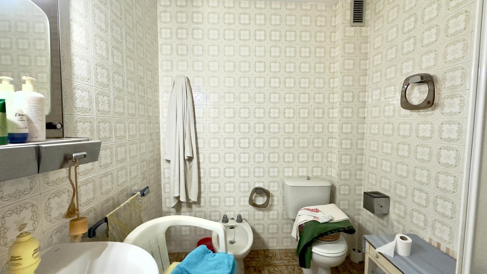 Master bedroom in apartment for sale in Torrevieja