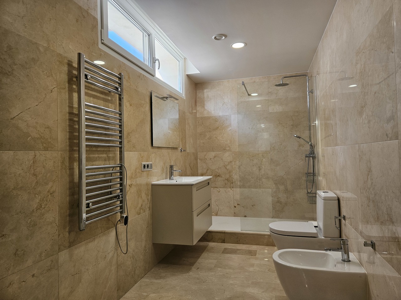 Living room in villa for sale in La Zenia