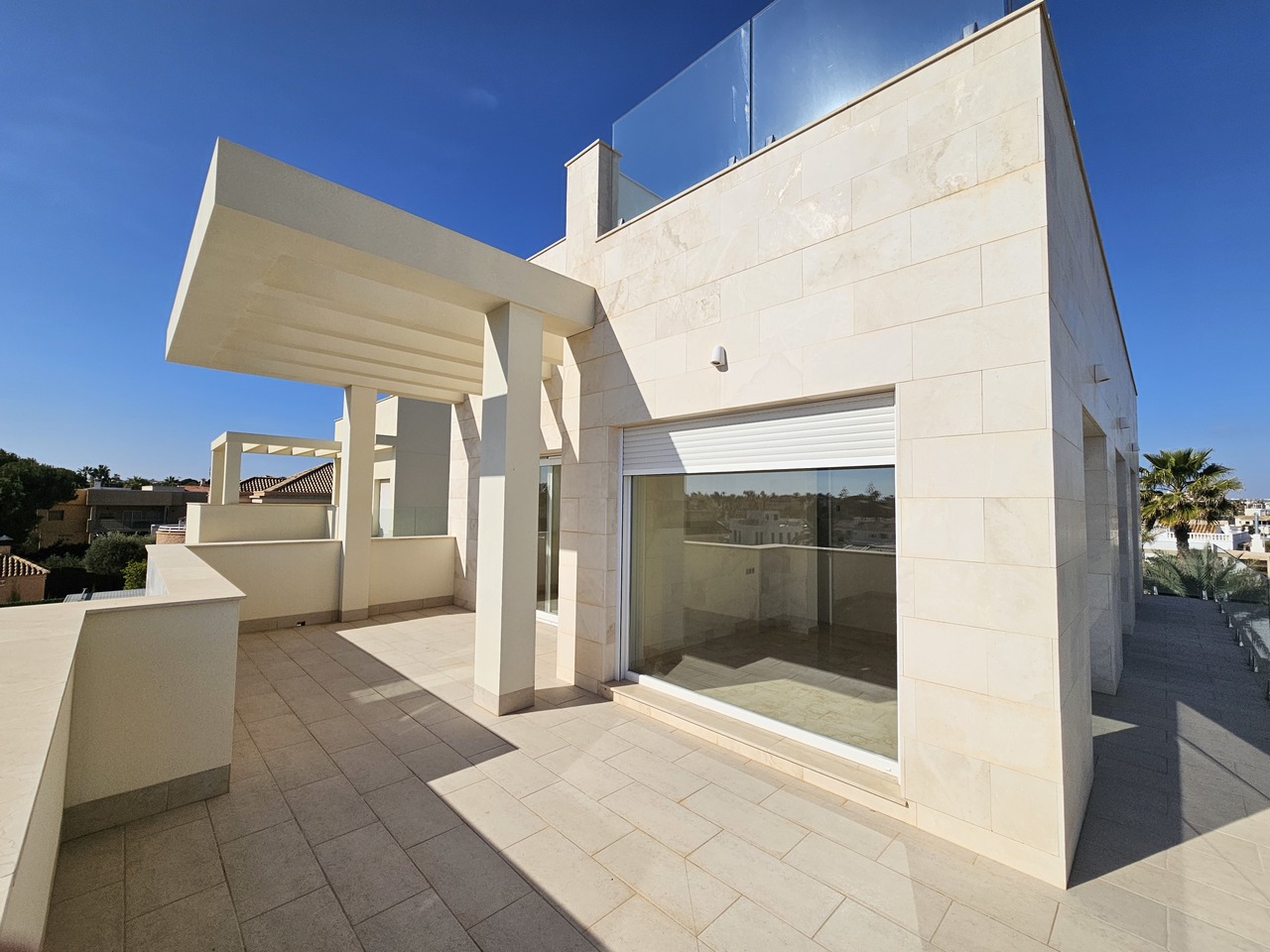 Dining area in villa for sale in La Zenia