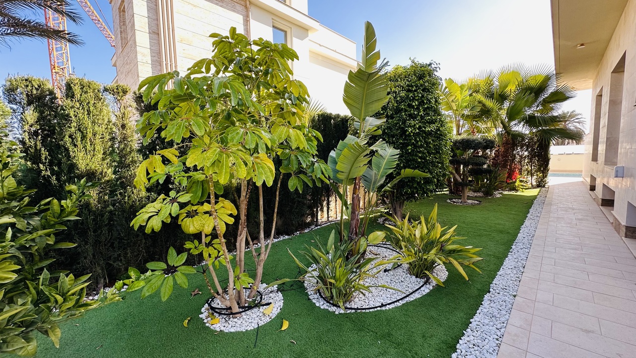 Bathroom in villa for sale in La Zenia