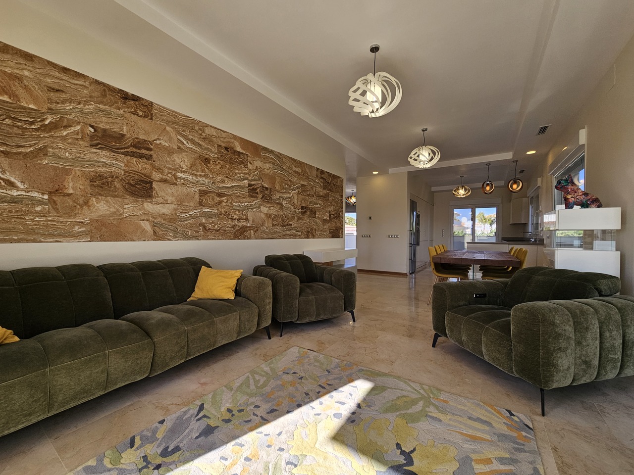Terrace in villa for sale in La Zenia