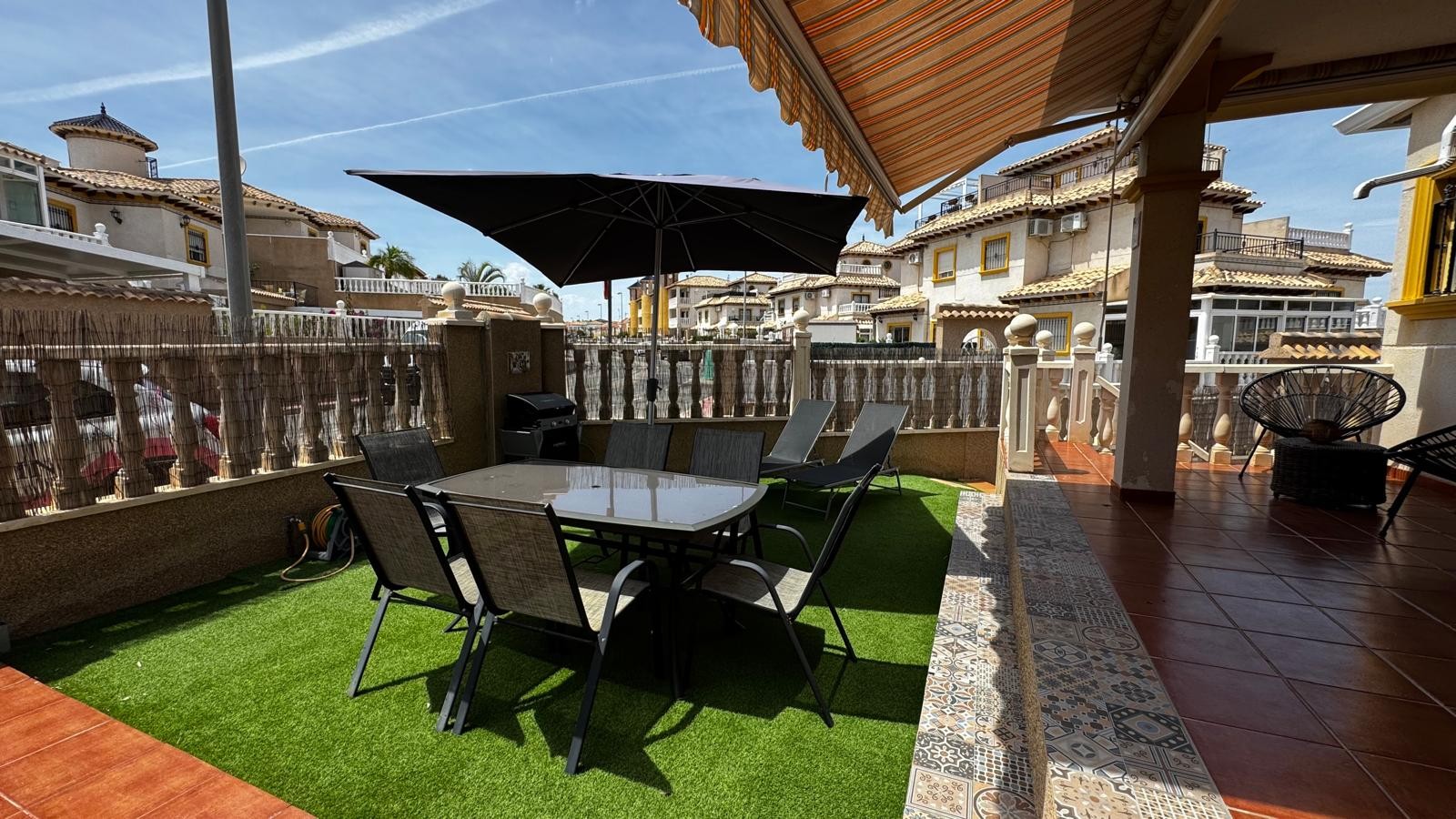 Welcome to this beautiful semi-detached house, ideally located within walking distance of Villamarti