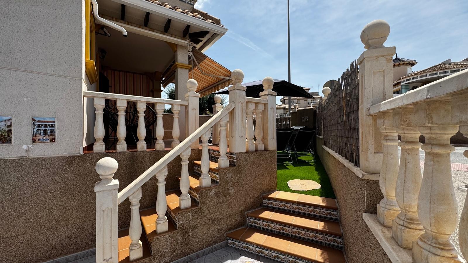 Welcome to this beautiful semi-detached house, ideally located within walking distance of Villamarti