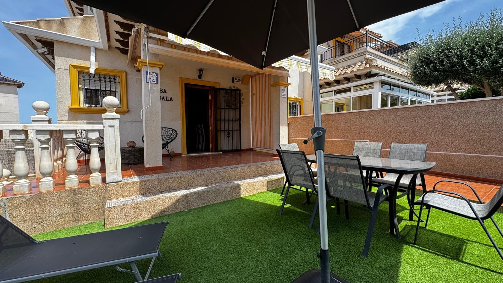 Dining area in terraced for sale in Orihuela Costa